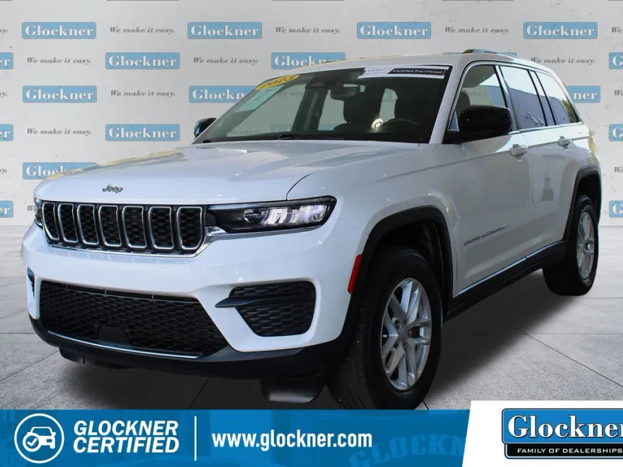 2023 Jeep Grand Cherokee Laredo photo 1
