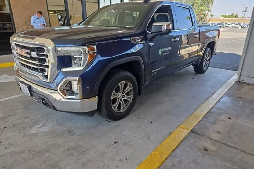 2021 Gmc Sierra 1500 SLT photo 1