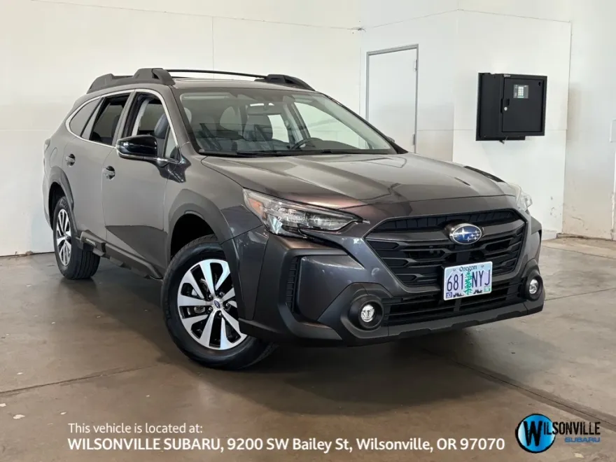 2023 Subaru Outback Premium photo 1