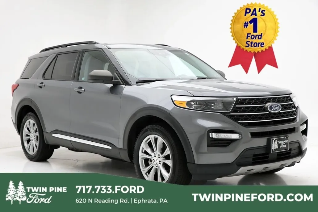 2022 Ford Explorer XLT photo 1