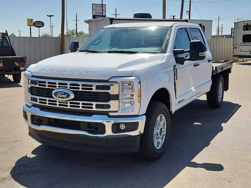 2025 Ford F-250 XLT photo 1