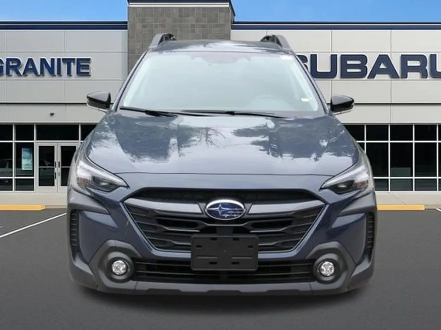 2025 Subaru Outback Premium photo 1