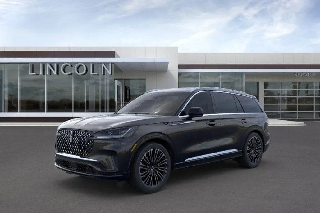 2025 Lincoln Aviator Black Label photo 1