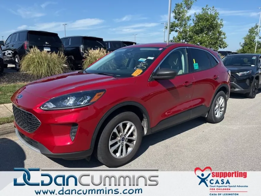2022 Ford Escape SE photo 1