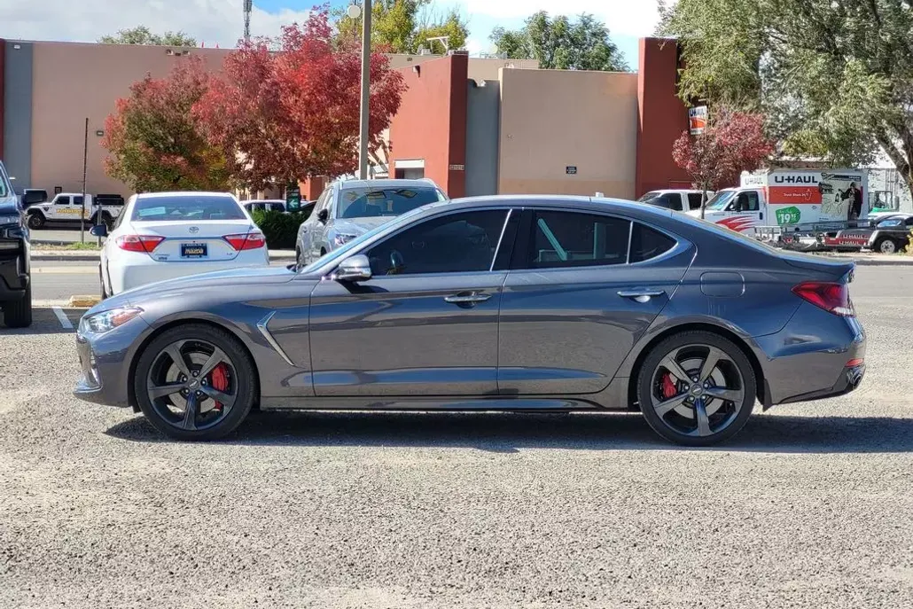 2019 Genesis G70 3.3T Advanced photo 1