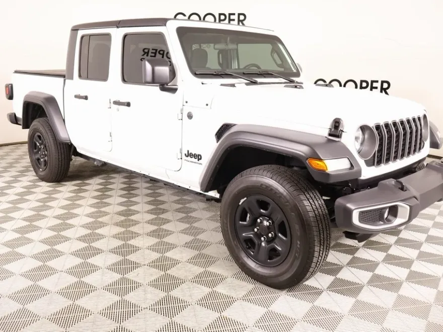 2024 Jeep Gladiator Sport photo 1