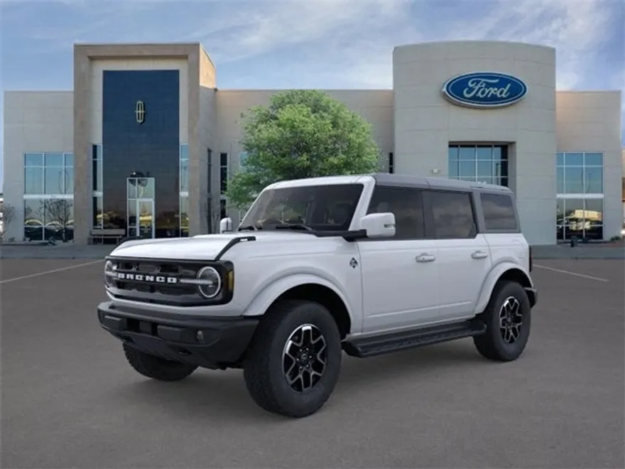 2025 Ford Bronco Outer Banks photo 1