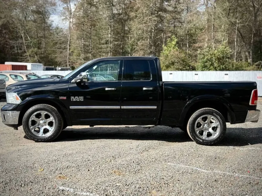 2014 Ram 1500 Laramie photo 1