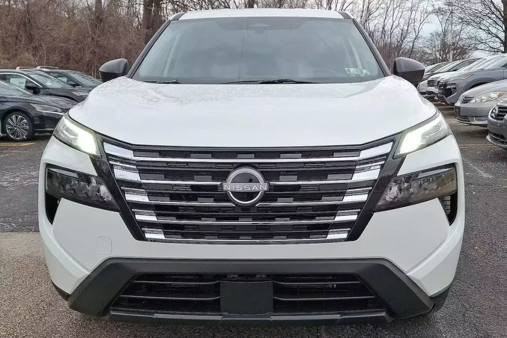 2025 Nissan Rogue AWD S photo 1