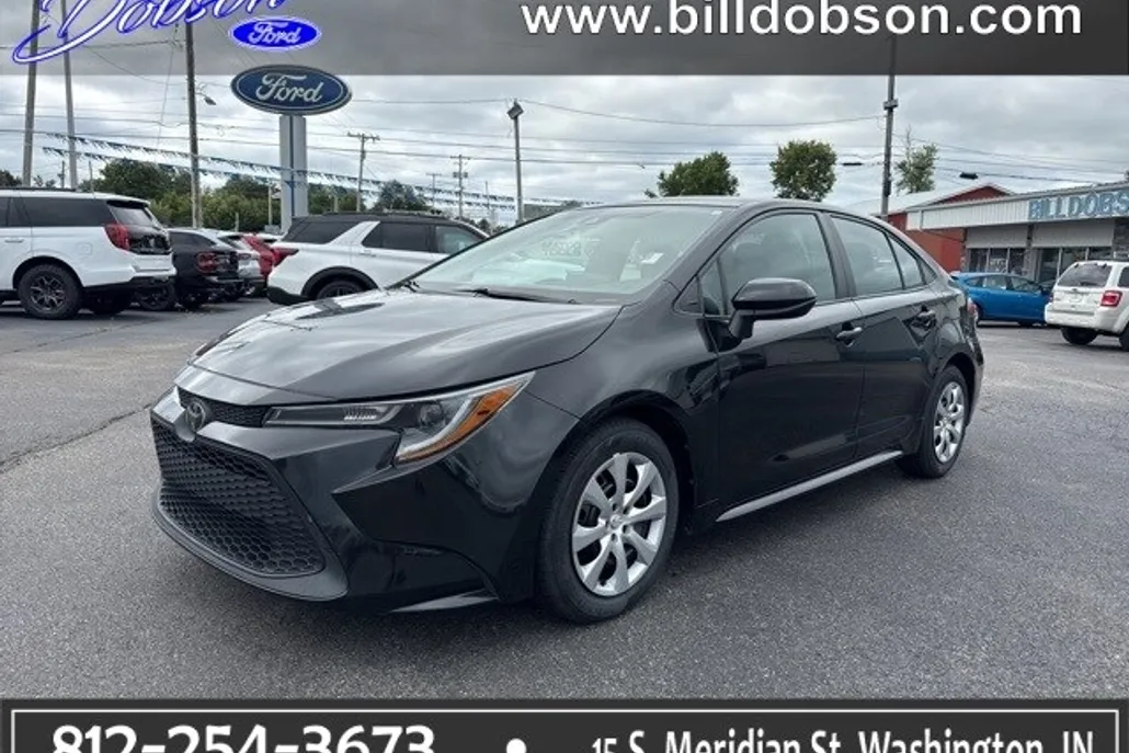 2022 Toyota Corolla LE photo 1