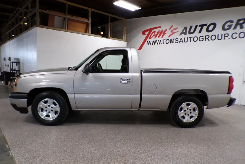 2007 Chevrolet Silverado 1500 Work Truck photo 1