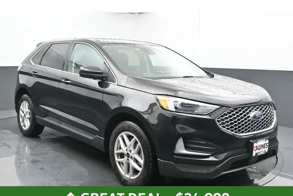 2024 Ford Edge SEL photo 1