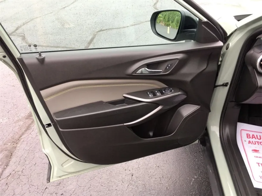 2025 Chevrolet Trax ACTIV photo 1