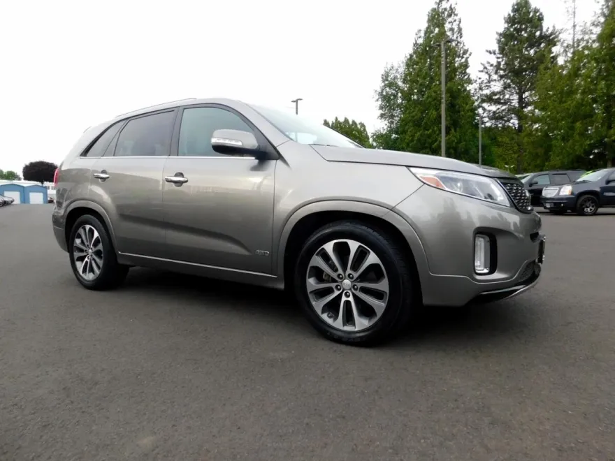 2014 Kia Sorento SX photo 1