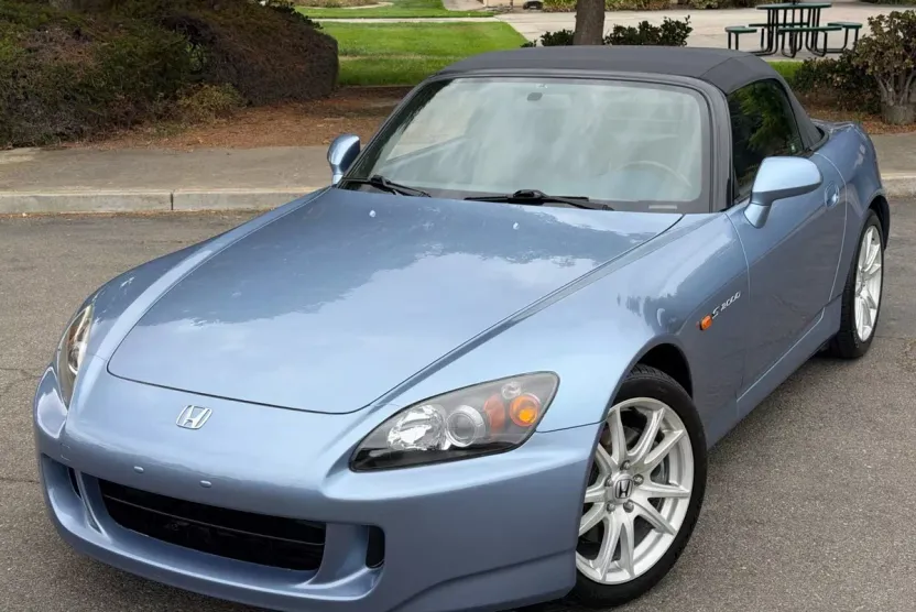 2005 Honda S2000 photo 1