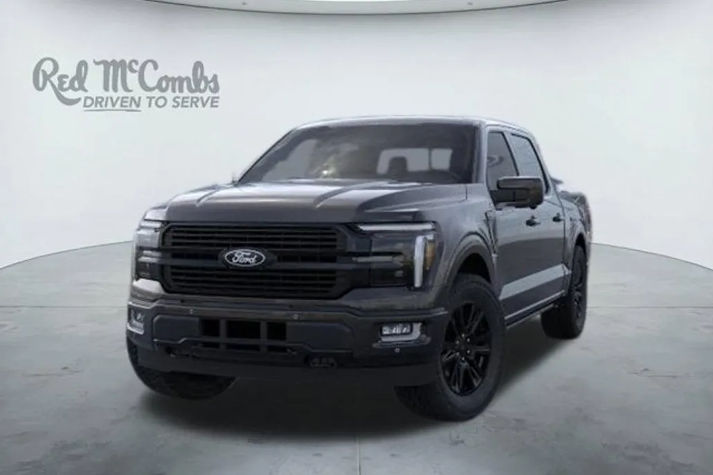 2025 Ford F-150 Platinum photo 1