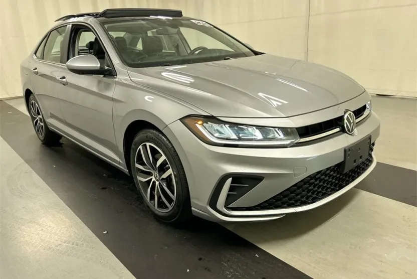 2025 Volkswagen Jetta 1.5T SE photo 1