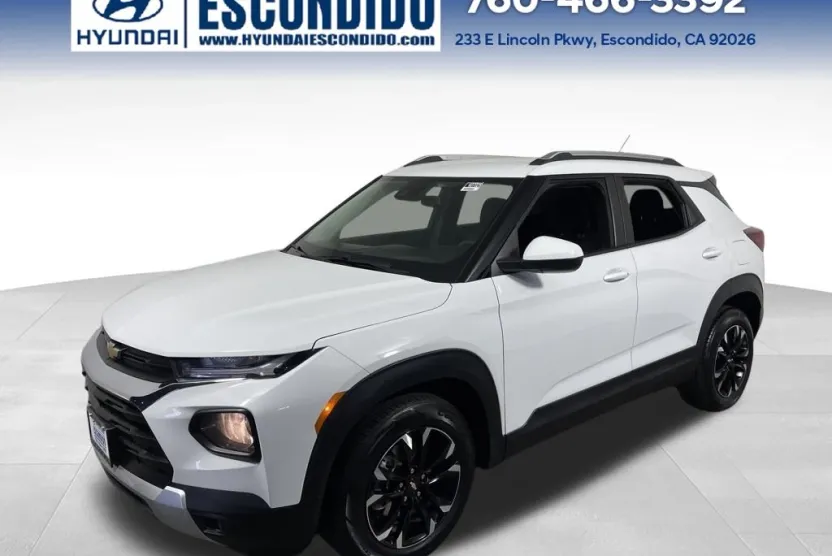 2023 Chevrolet Trailblazer LT photo 1