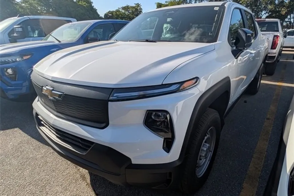 2025 Chevrolet Silverado EV Work Truck photo 1