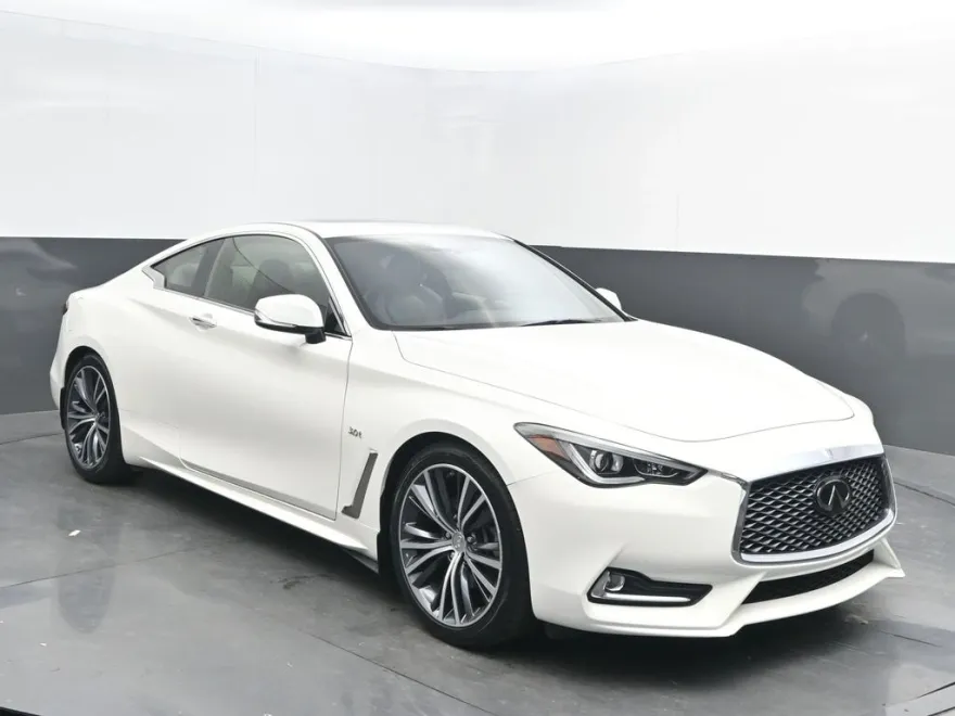2019 Infiniti Q60 3.0t Luxe Coupe photo 1