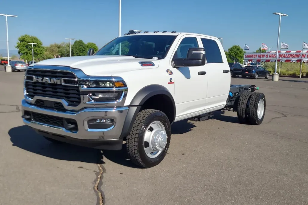 2025 Ram 5500 Tradesman photo 1