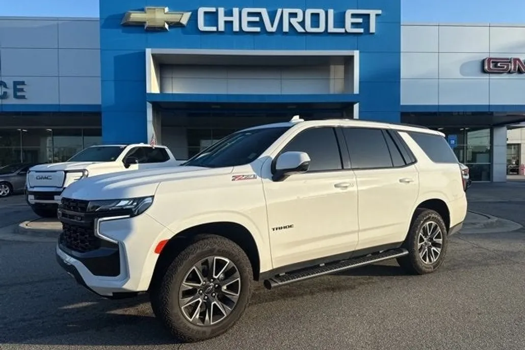 2024 Chevrolet Tahoe Z71 photo 1
