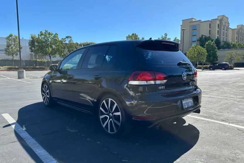 2013 Volkswagen Golf GTI photo 1