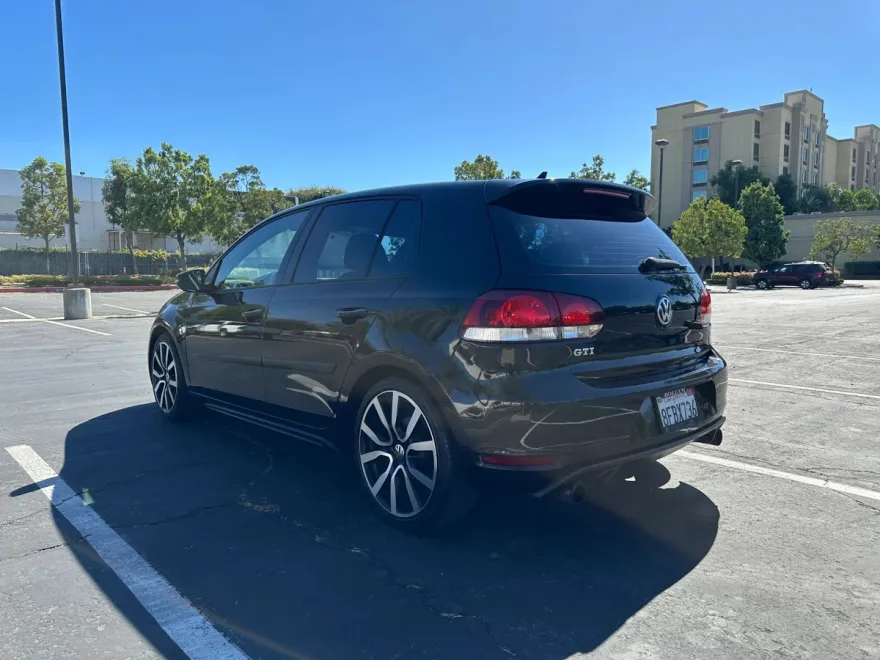 2013 Volkswagen Golf GTI photo 1