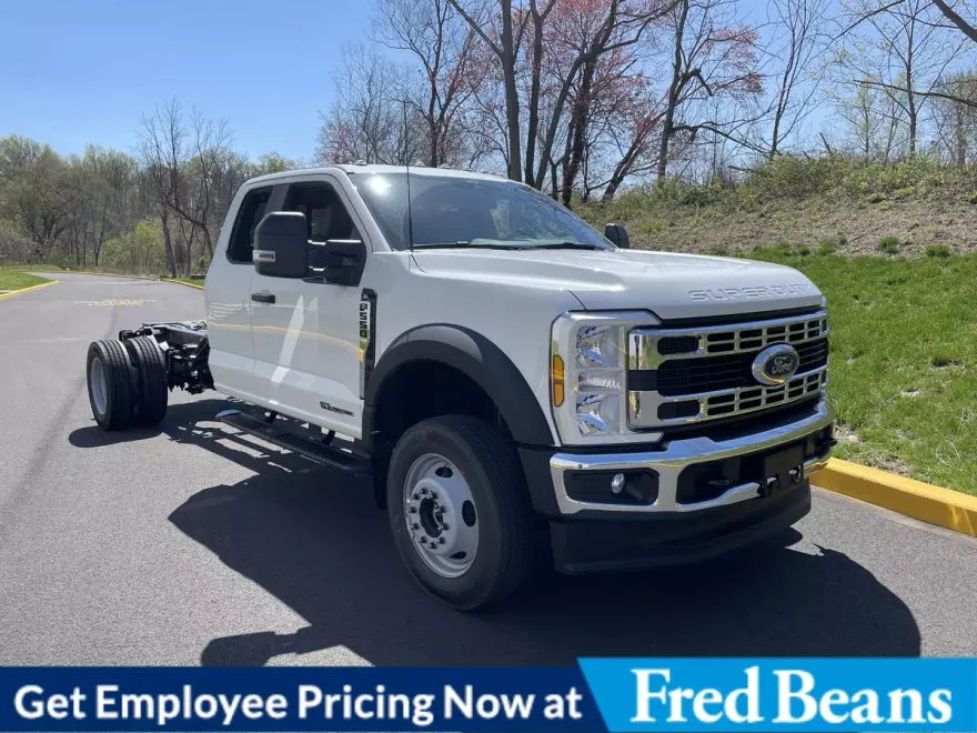 2025 Ford F-550 XL photo 1