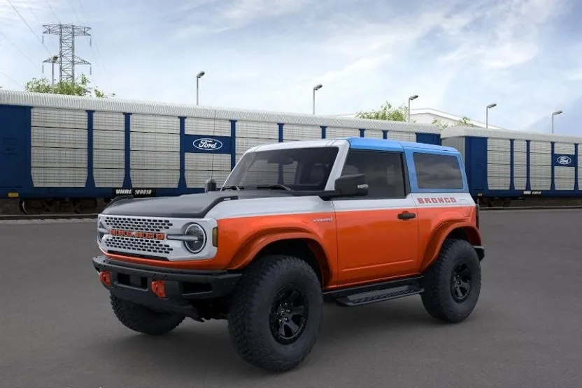 2025 Ford Bronco First Edition photo 1