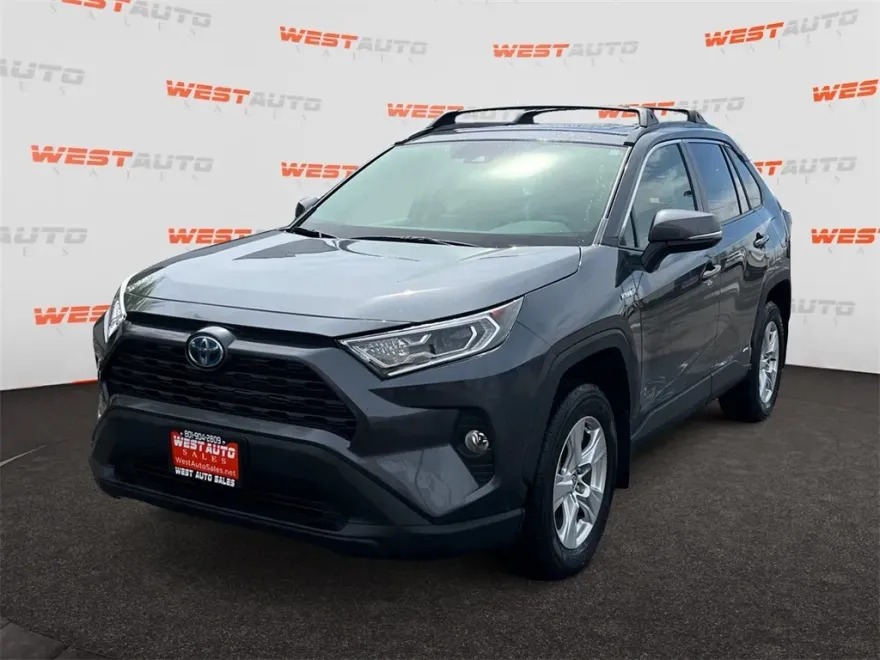 2021 Toyota RAV4 Hybrid XLE photo 1