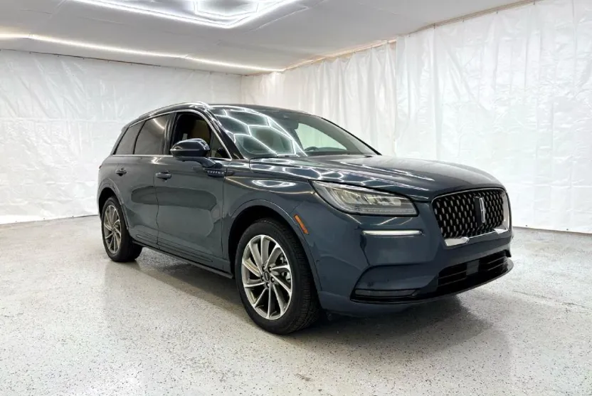 2021 Lincoln Corsair Grand Touring photo 1