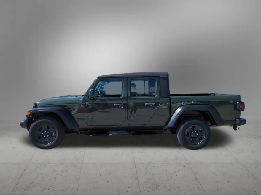 2022 Jeep Gladiator Sport photo 1