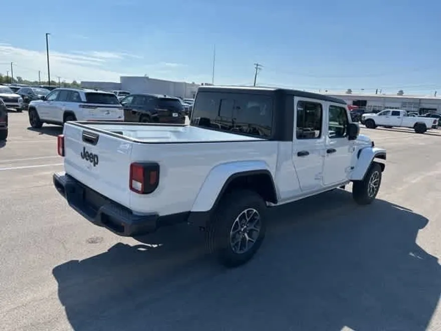 2025 Jeep Gladiator Sport S photo 1