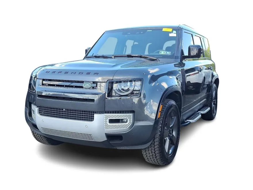 2023 Land Rover Defender 110 SE photo 1