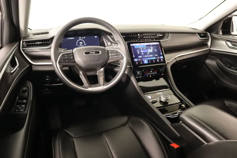 2023 Jeep Grand Cherokee Limited photo 1