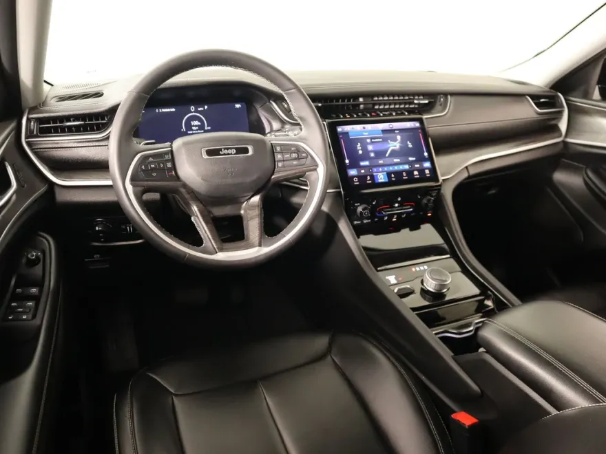 2023 Jeep Grand Cherokee Limited photo 1