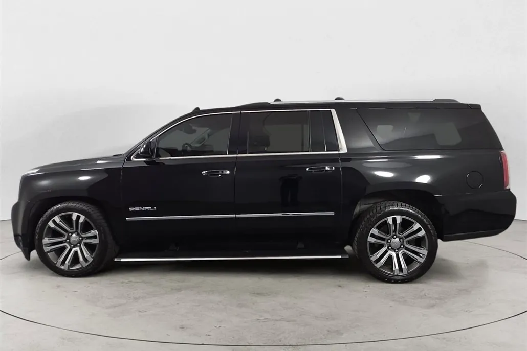 2020 Gmc Yukon XL Denali photo 1