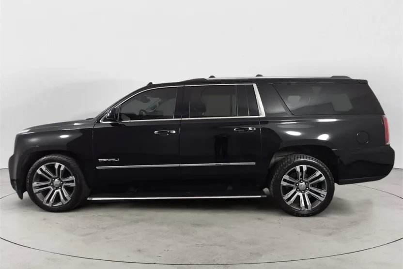 2020 Gmc Yukon XL Denali photo 1