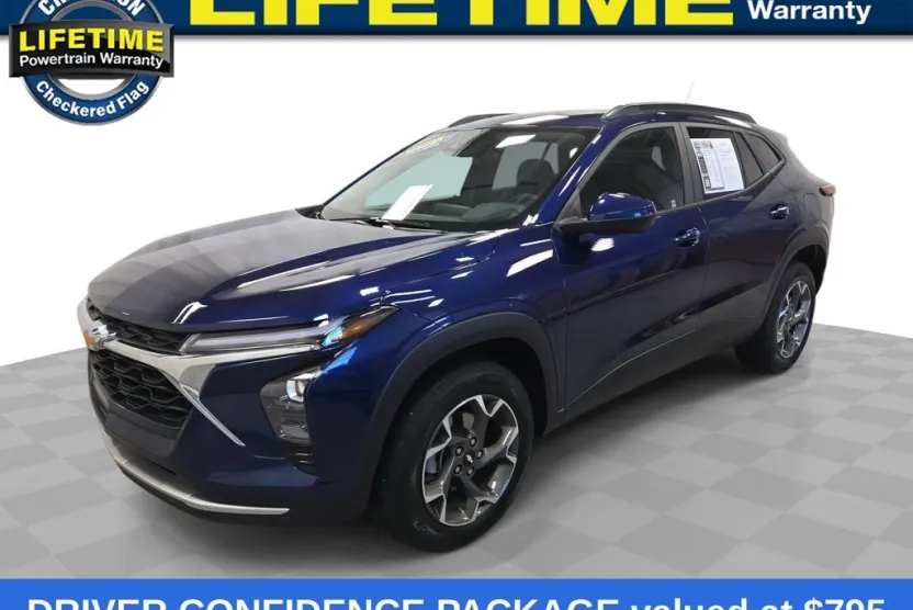 2024 Chevrolet Trax photo 1