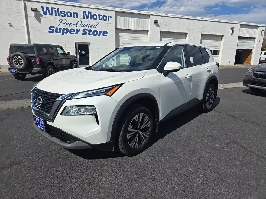 2023 Nissan Rogue SV photo 1