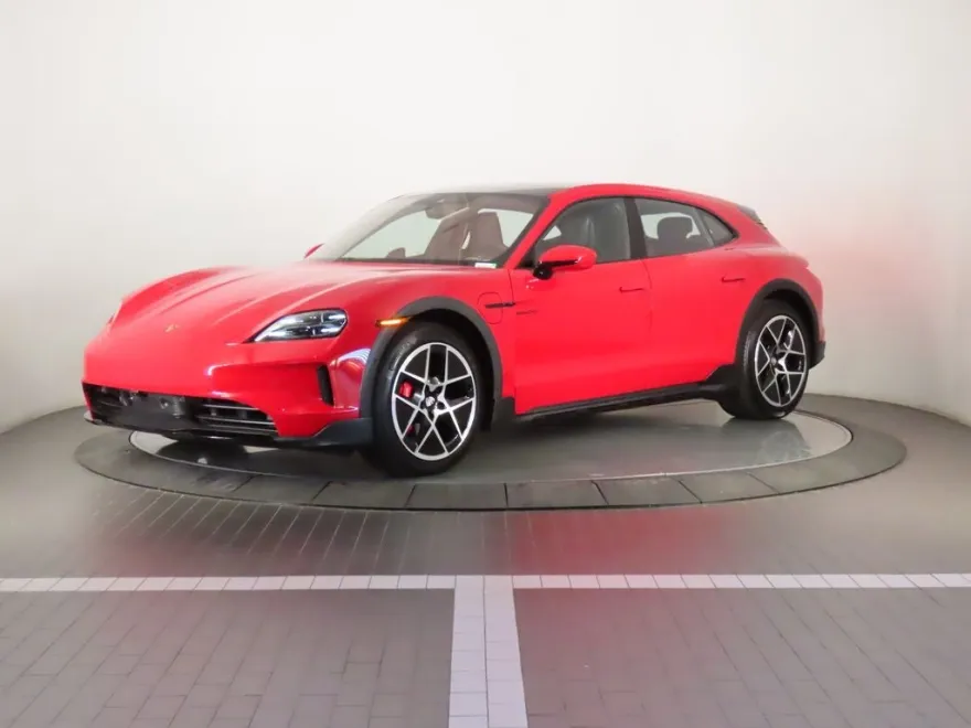 2025 Porsche Taycan 4S Cross Turismo photo 1
