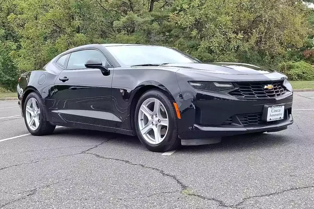 2020 Chevrolet Camaro 1LT photo 1