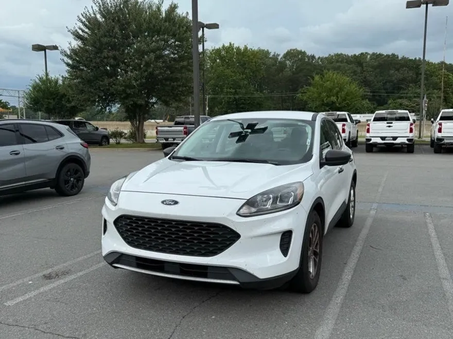 2021 Ford Escape S photo 1