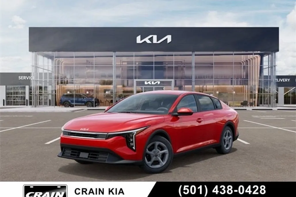 2025 Kia K4 LXS photo 1