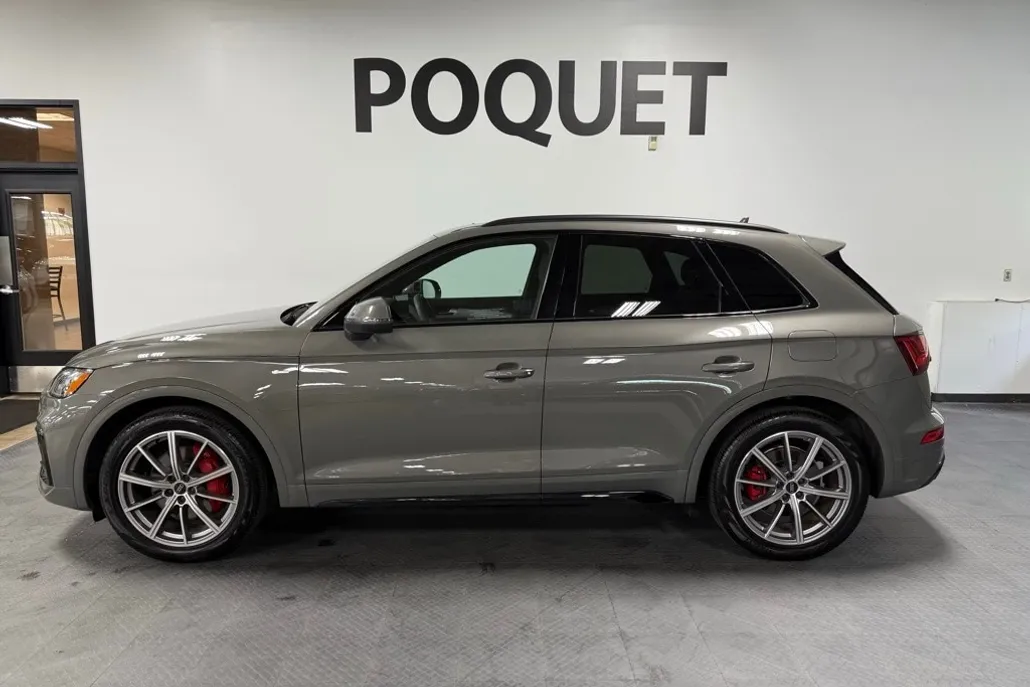 2024 Audi Q5 55 Premium Plus photo 1