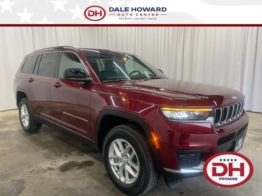 2025 Jeep Grand Cherokee Laredo photo 1