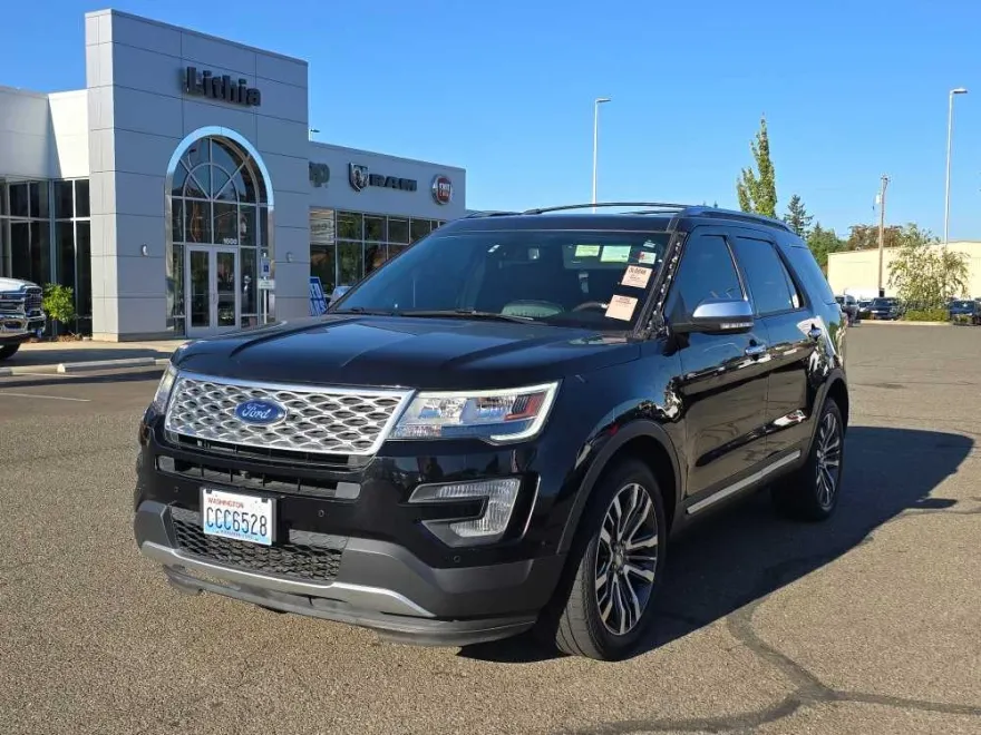2017 Ford Explorer Platinum photo 1
