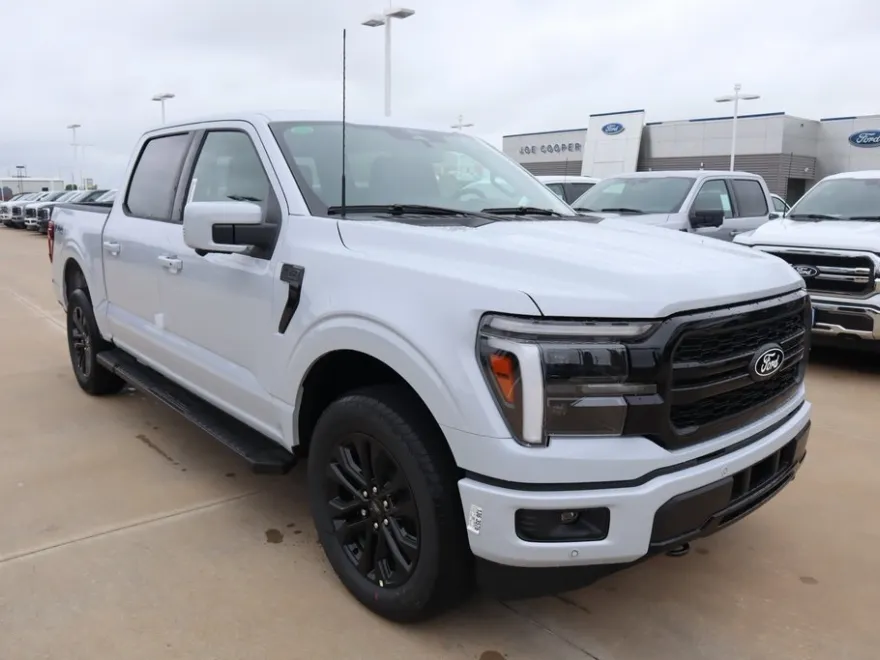 2025 Ford F-150 Lariat photo 1