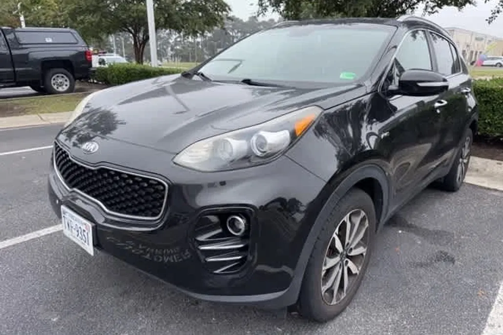 2017 Kia Sportage EX photo 1